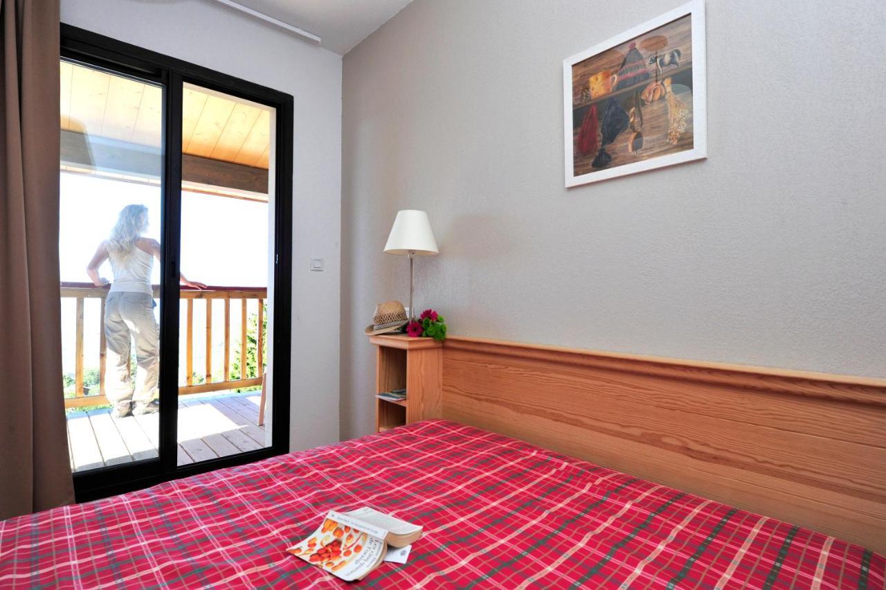 Residence Goelia Le Domaine De Castella Font-Romeu-Odeillo-Via Exteriér fotografie